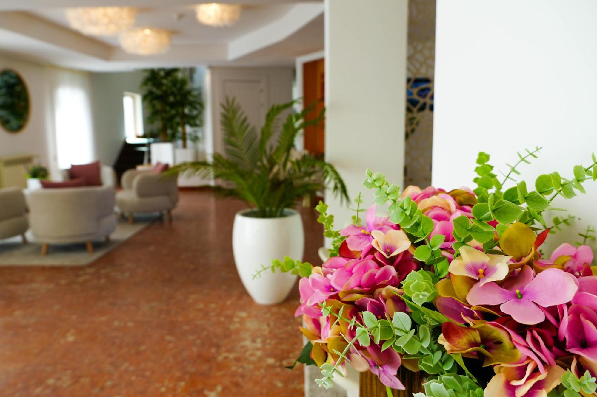มิรามาร์ โฮเต็ลแอนด์สปา Hotel นาซาเร ภายนอก รูปภาพ